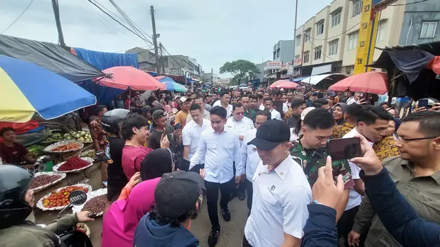 Gibran Tinjau Revitalisasi Pasar Anyar di Banten